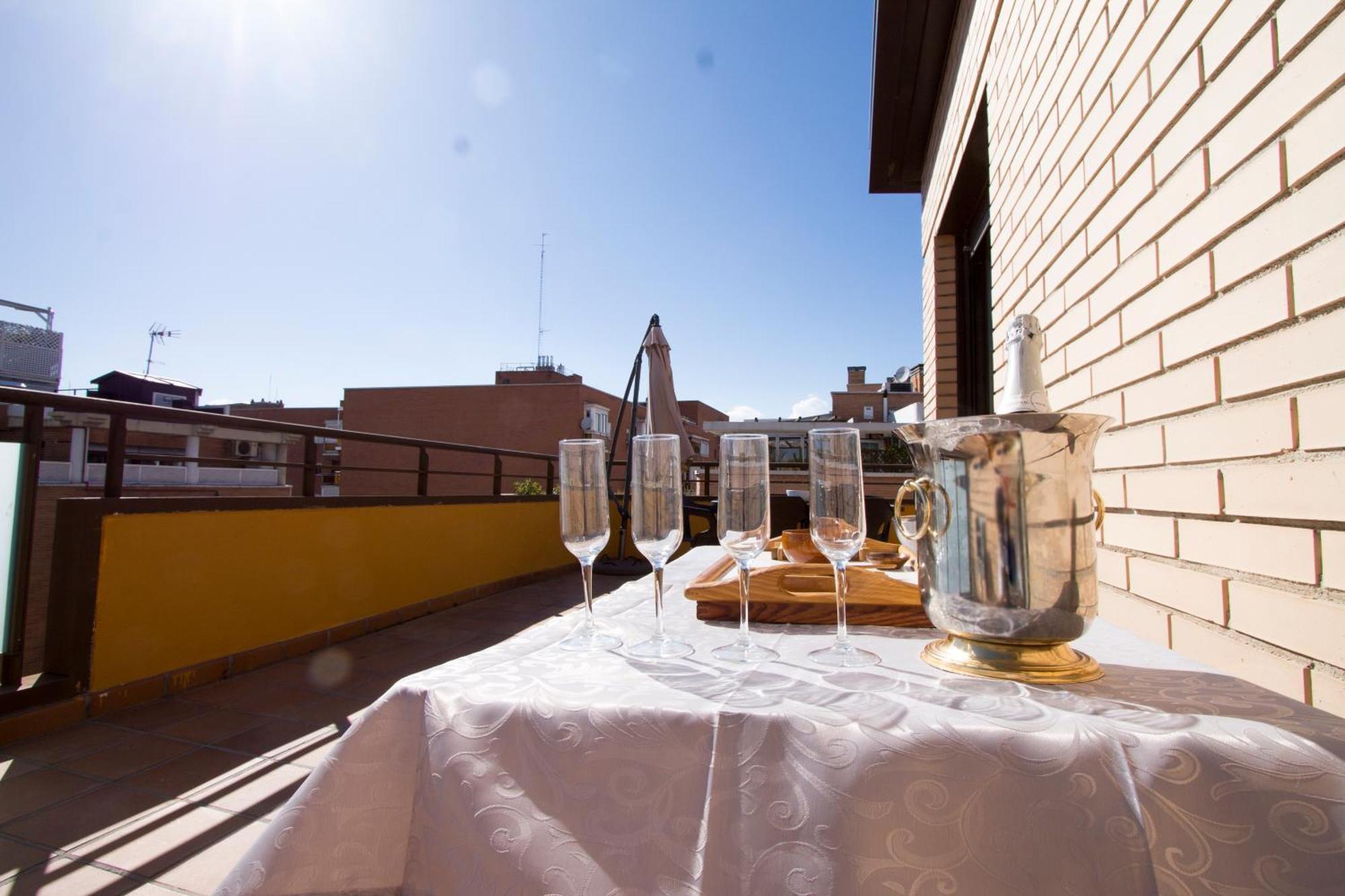 Adelfas Appartement *